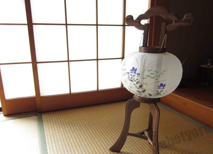 お座敷と提灯